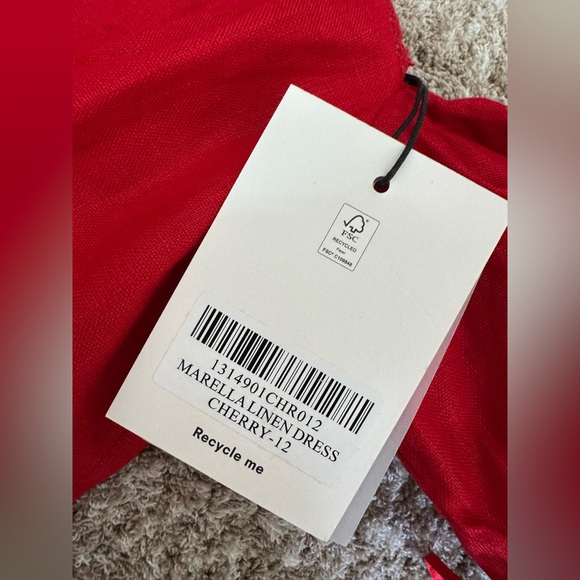Reformation Mariela linen dress in cherry - Picture 3 of 5